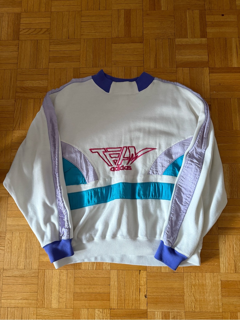‘90s Team Adidas White Pullover Sweater with Teal & Lavender Accents